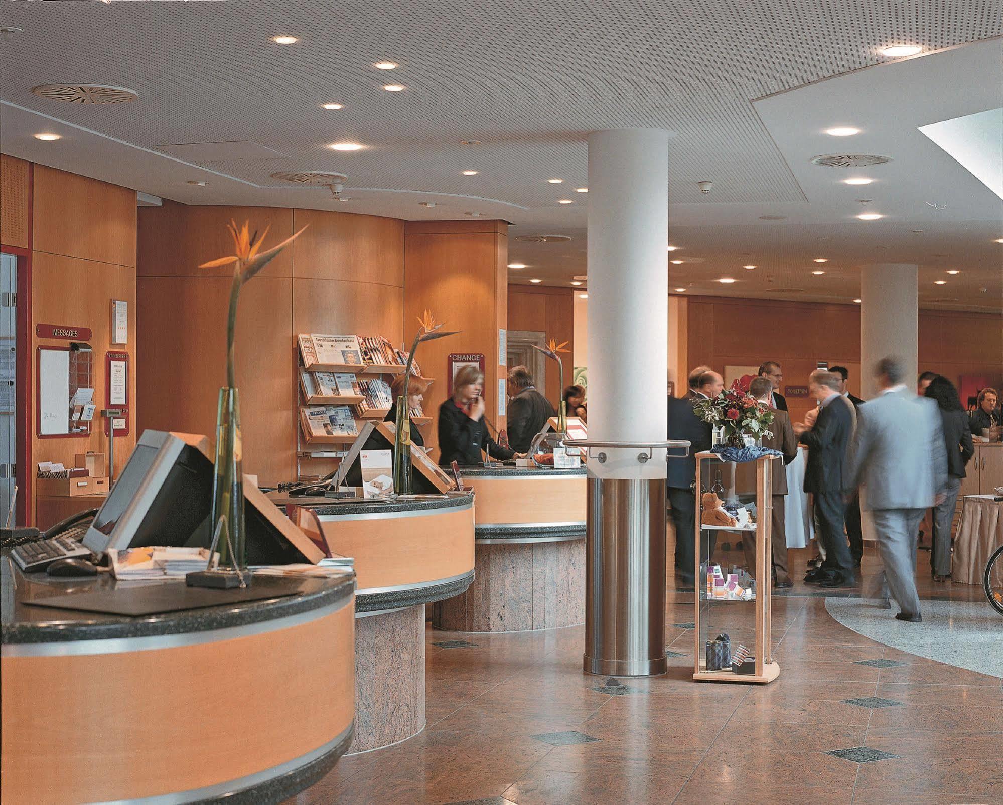 Elaya Hotel Frankfurt Oberursel Exterior photo